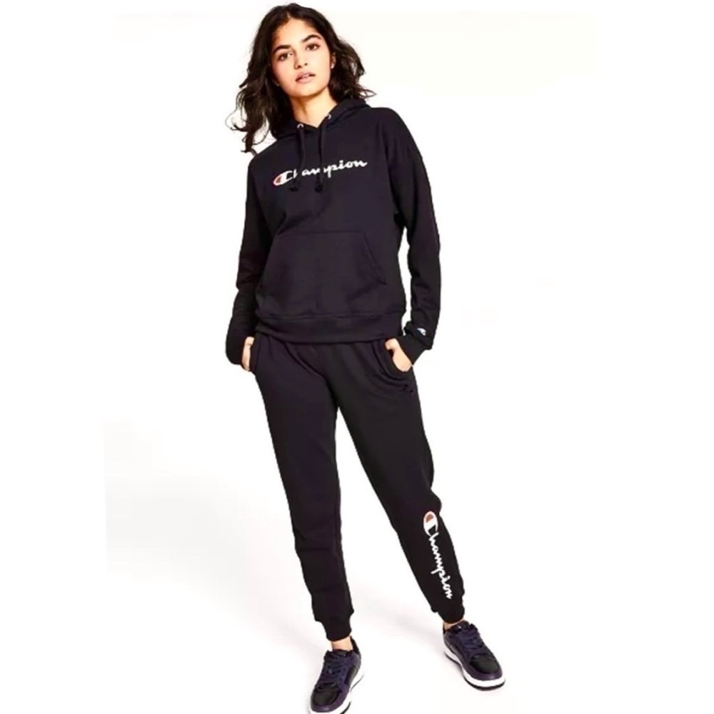 Champion Track Pants - Sweatpants - Jogger with Logo and Tapered Fit! - Picture 3 of 3